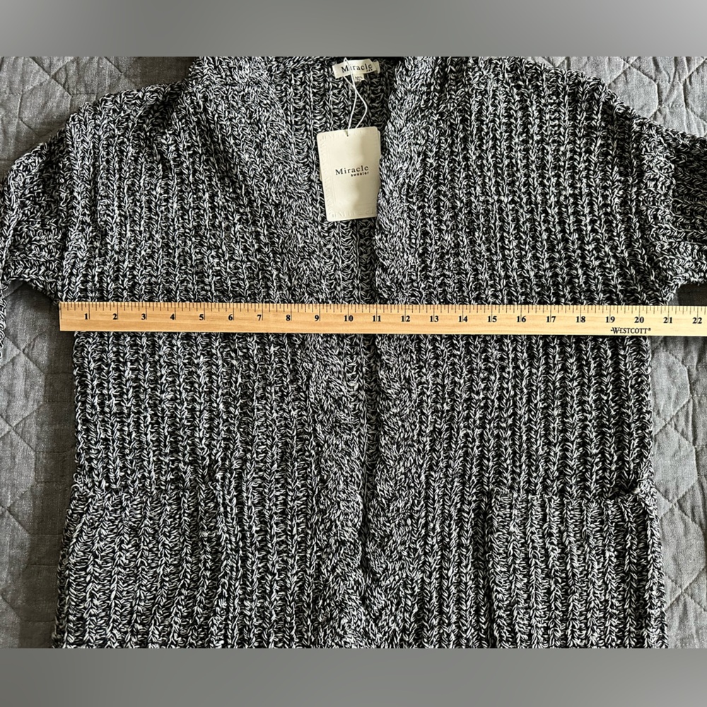NWT Miracle Sweater black and white hooded cardigan - size M/L - Picture 7 of 10